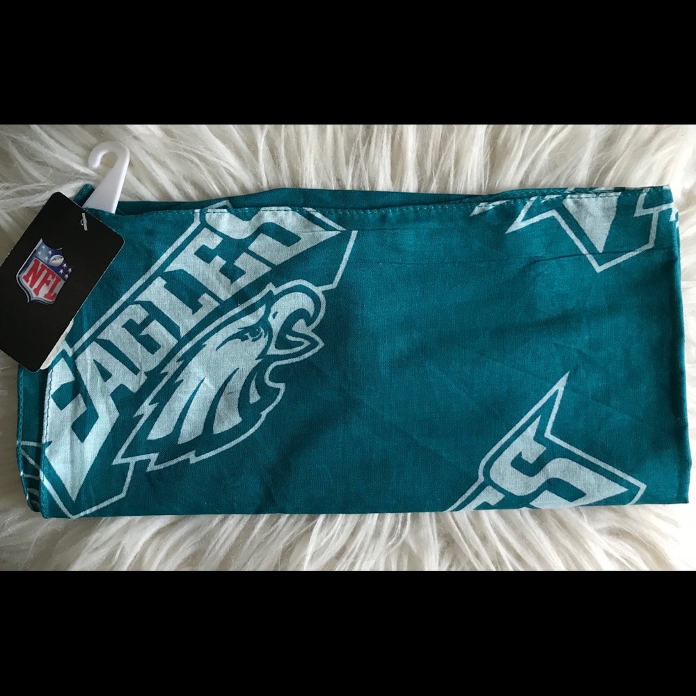 NFL Philadelphia Eagles Bandana - Picture 2 of 3